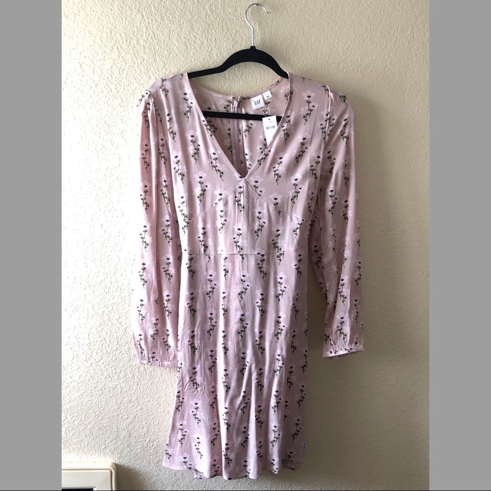 🆕w TAGS Lavender Dress with Floral Detailing